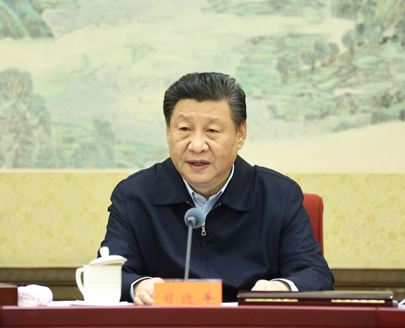 12月24日至25日，中共中央政治局召開民主生活會，中共中央總書記習近平主持會議并發表重要講話。新華社記者 鞠鵬 攝